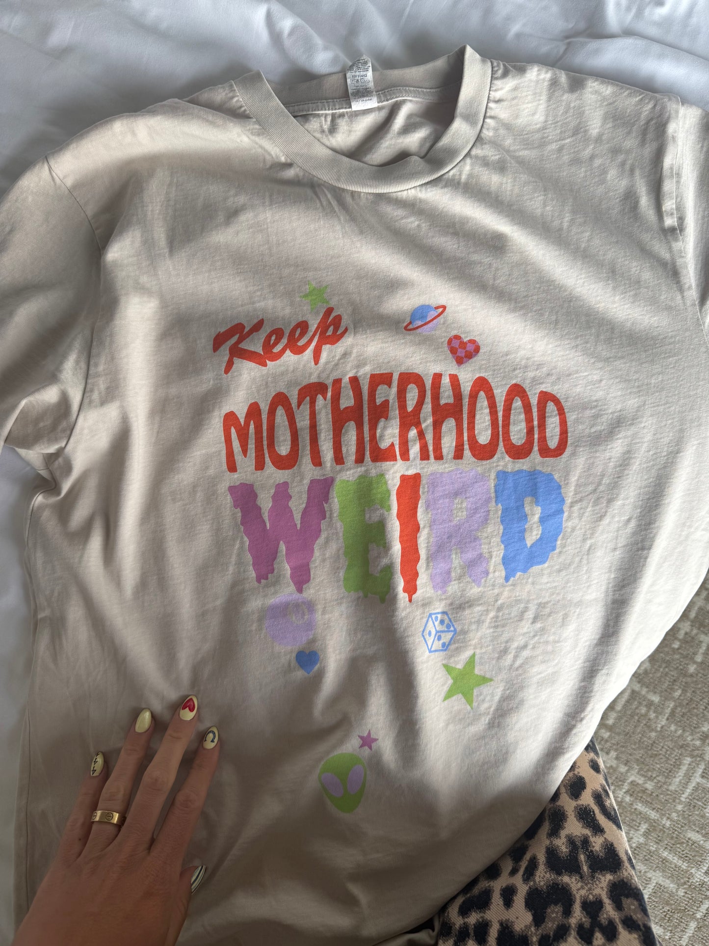 Keep Motherhood Weird Tee – Retreat 2025 Edition