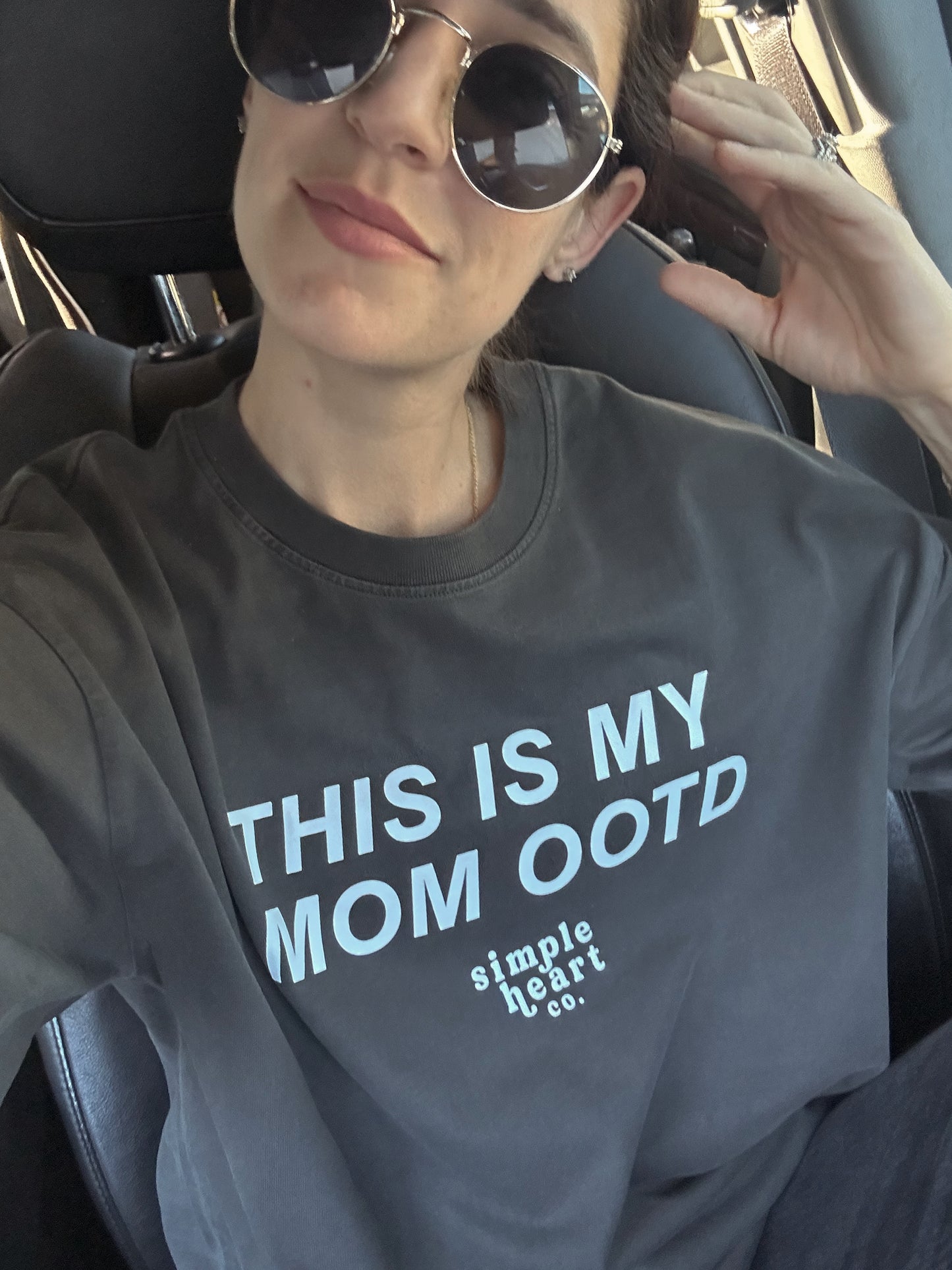 This is my mom OOTD tee